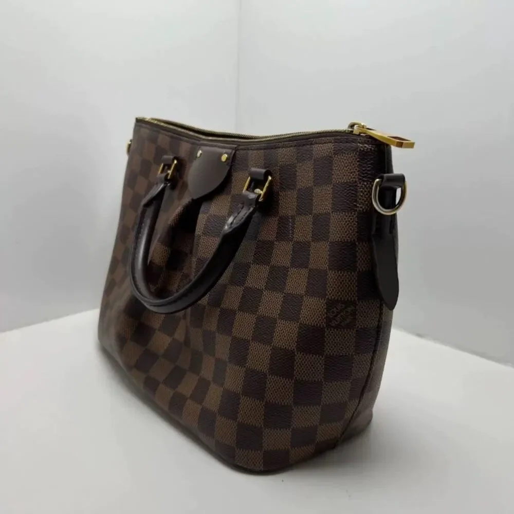Louis Vuitton Women Pre-Loved Bag Very Good Condition